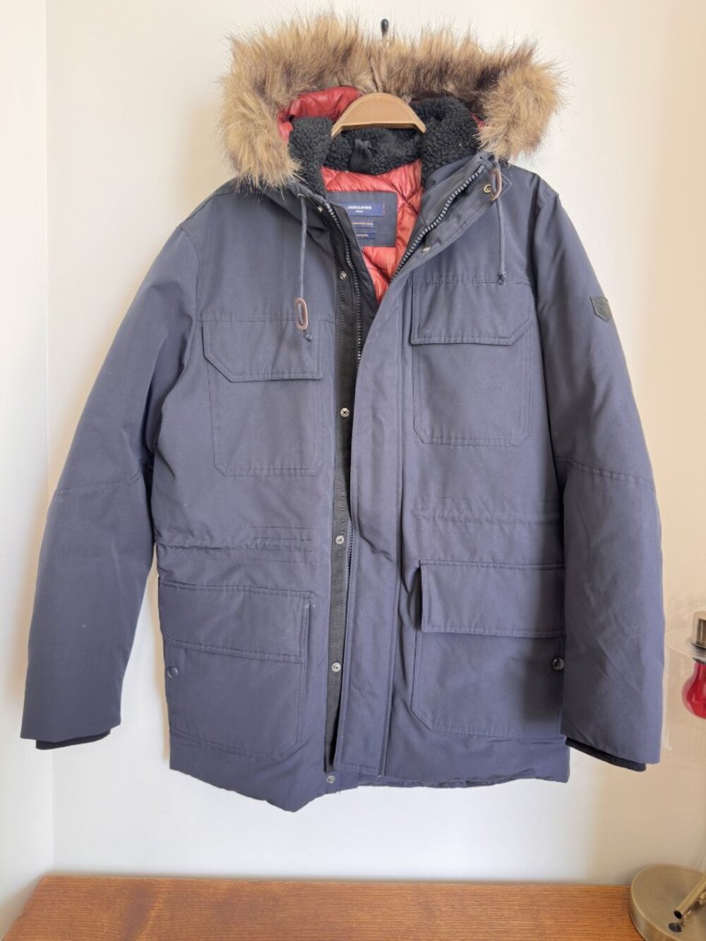 JACK AND JONES PREMIUM WINTER PARKA WITH DETACHABLE FAUX FUR. MEN'S LARGE